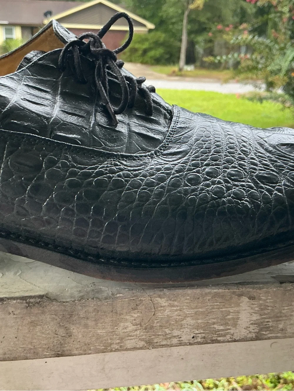 Black Croc-Embossed Leather Derby Shoe - Elegant Dress Oxford